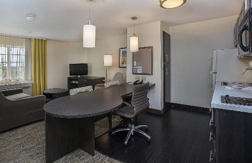 Candlewood Suites Louisville Airport an IHG Hotel - image 6