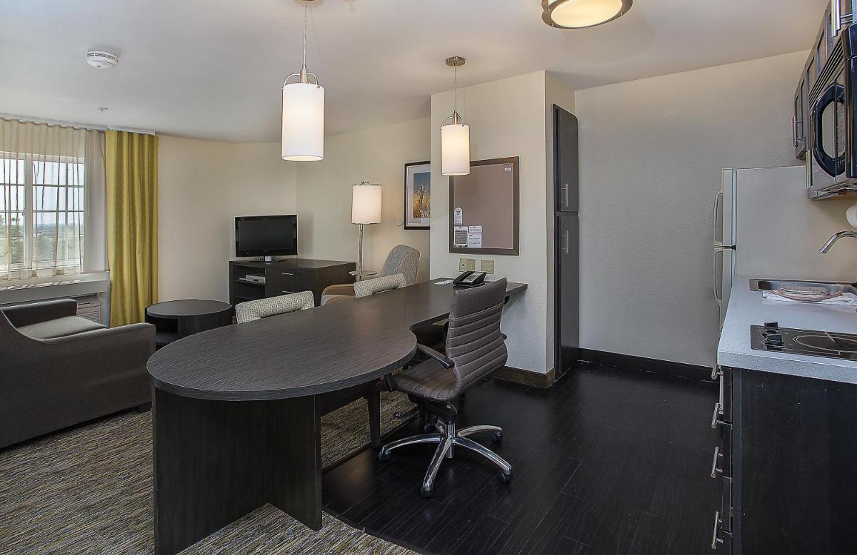 Candlewood Suites Louisville Airport an IHG Hotel - image 6