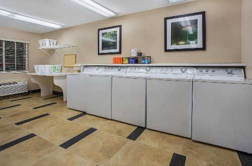 Candlewood Suites Louisville Airport an IHG Hotel - image 8