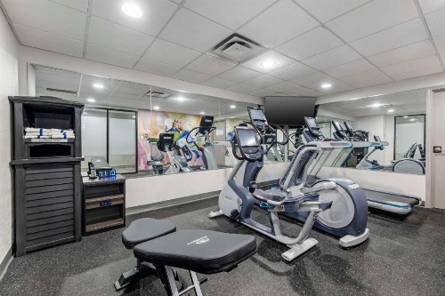 SureStay Plus by Best Western Louisville Airport Expo - image 12