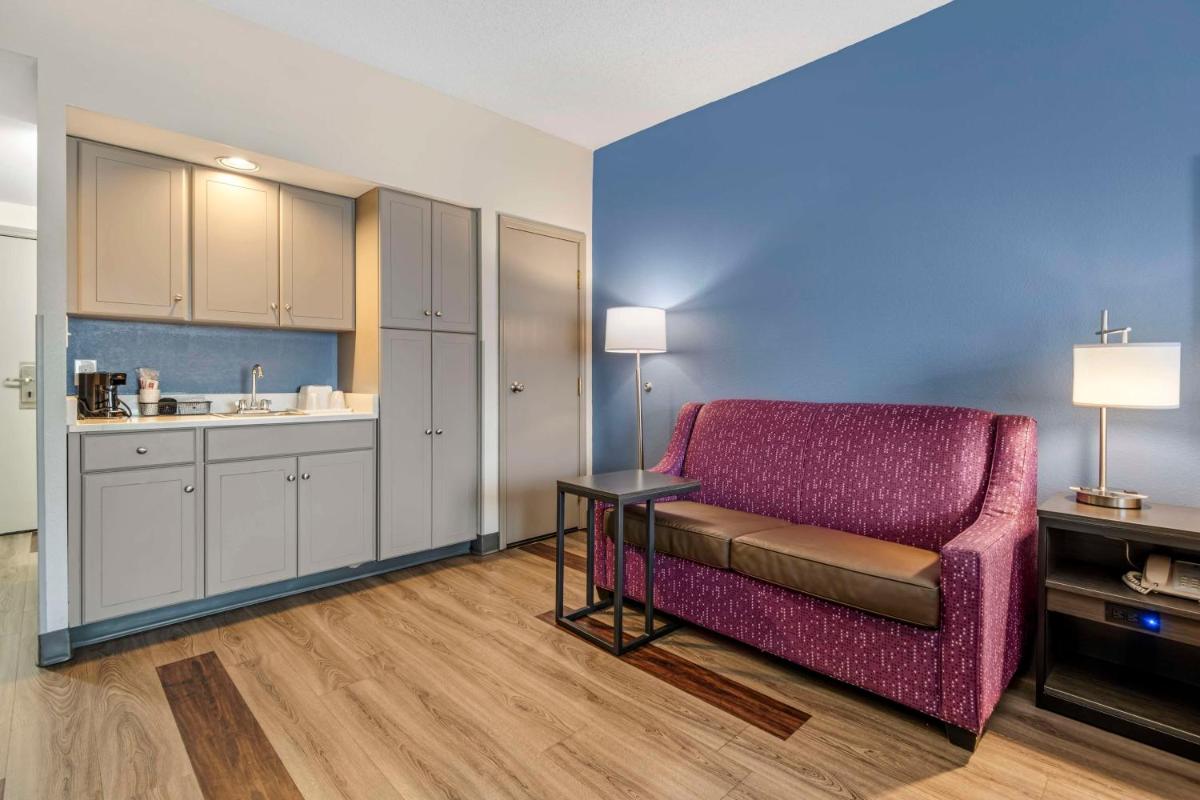 SureStay Plus by Best Western Louisville Airport Expo - image 7