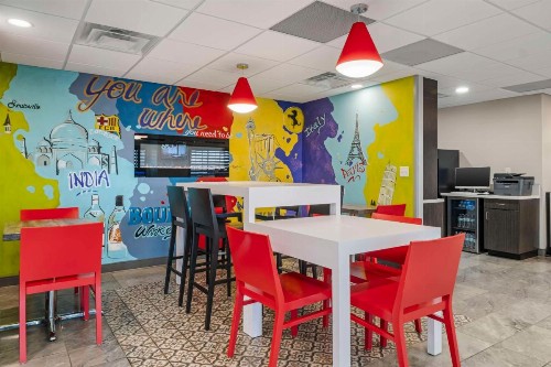 SureStay Plus by Best Western Louisville Airport Expo - image 9
