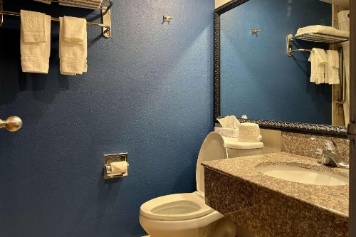Days Inn by Wyndham Hurstbourne - image 34