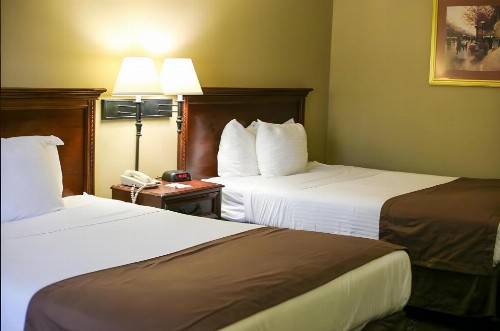 Breckinridge Inn - image 8