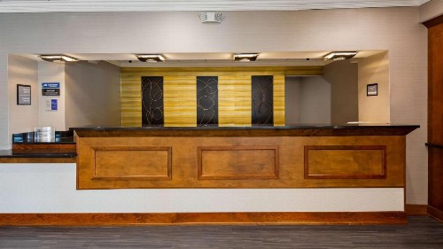 Best Western Premier Airport/Expo Center Hotel - image 15