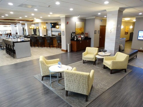 Best Western Premier Airport/Expo Center Hotel - image 23