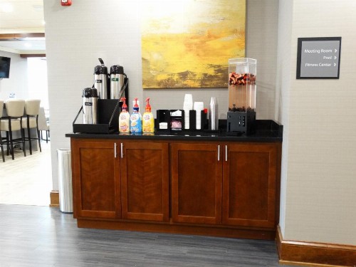 Best Western Premier Airport/Expo Center Hotel - image 47