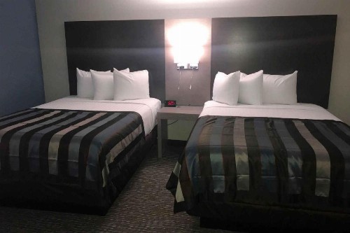 Wingate by Wyndham Louisville Airport Expo Center - image 49
