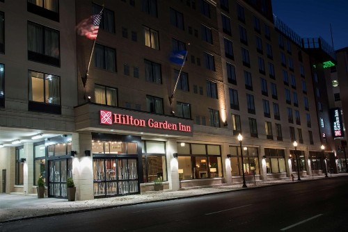 Hilton Garden Inn Louisville Downtown - image 2