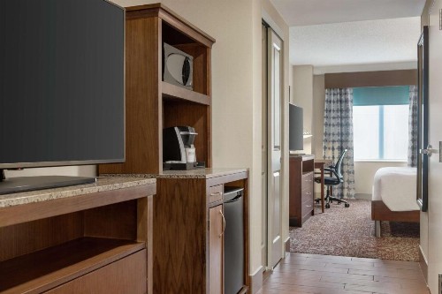 Hilton Garden Inn Louisville Downtown - image 25