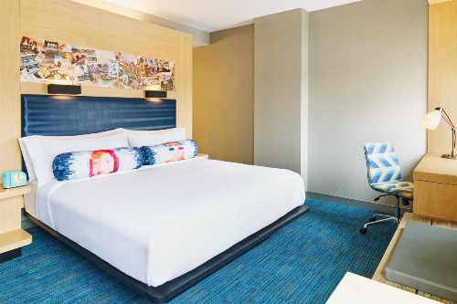 Aloft Louisville Downtown - image 16