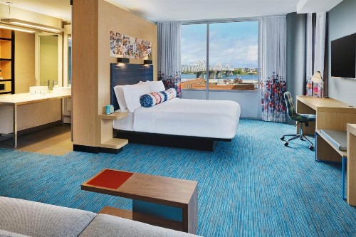 Aloft Louisville Downtown - image 21