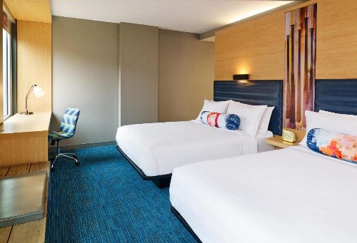 Aloft Louisville Downtown - image 4