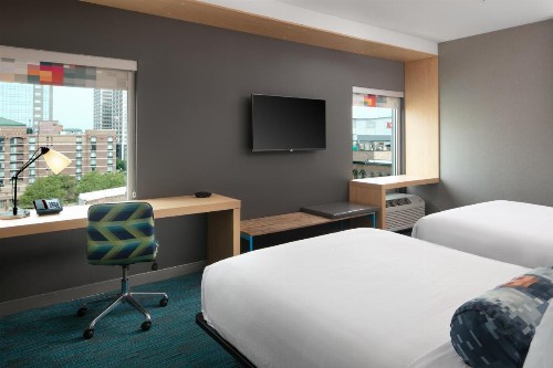 Aloft Louisville Downtown - image 6