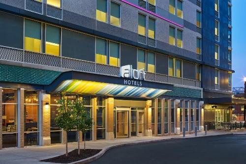 Aloft Louisville Downtown - image 8