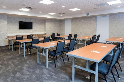 Home2 Suites by Hilton Louisville Downtown NuLu - image 11
