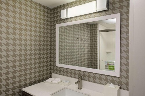 Home2 Suites By Hilton Louisville Airport Expo Center - image 20