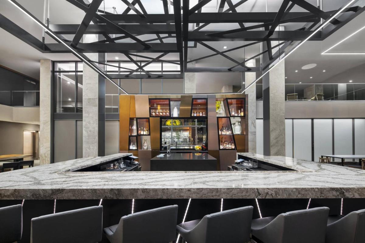 AC Hotel by Marriott Louisville Downtown - image 3