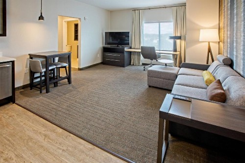 Residence Inn by Marriott Louisville East/Oxmoor - image 8