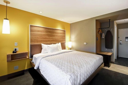 Tru By Hilton Louisville Airport - image 29