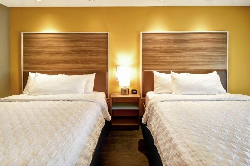 Tru By Hilton Louisville Airport - image 9