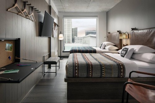 Moxy Louisville Downtown - image 25