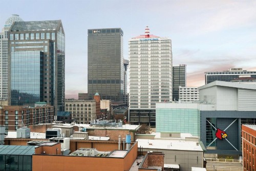 Moxy Louisville Downtown - image 8