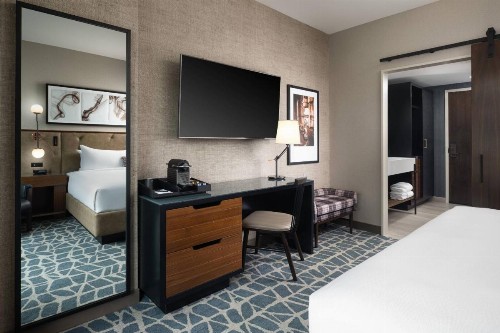 Hotel Distil Autograph Collection - image 4