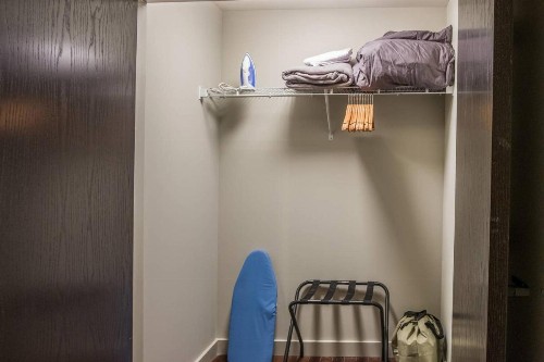 Frontdesk 111 W Main St Apts Downtown Louisville - image 12