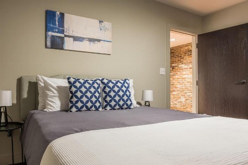 Frontdesk 111 W Main St Apts Downtown Louisville - image 9