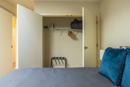 Modern Louisville Flat in Downtown - image 6