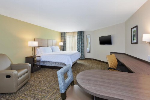Candlewood Suites Louisville - NE Downtown Area - image 21