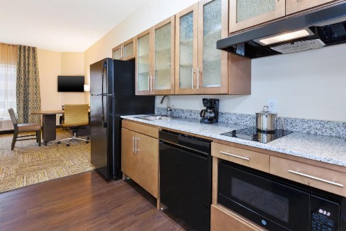 Candlewood Suites Louisville - NE Downtown Area - image 43