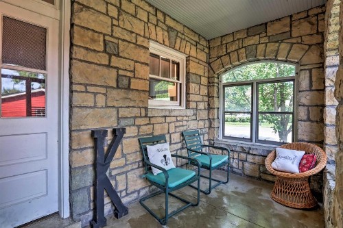 Louisville Home with Sunroom - 3 Miles to Downtown! - image 12
