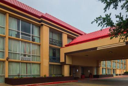 Red Roof Inn & Conference Center Lubbock - image 15