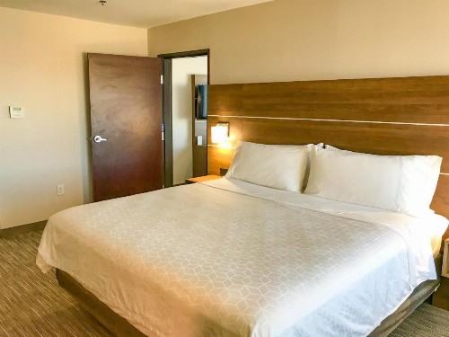 Holiday Inn Express Hotel & Suites Lubbock West an IHG Hotel - image 23