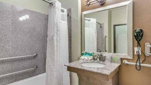 Holiday Inn Express & Suites Lubbock Southwest – Wolfforth an IHG Hotel - image 29
