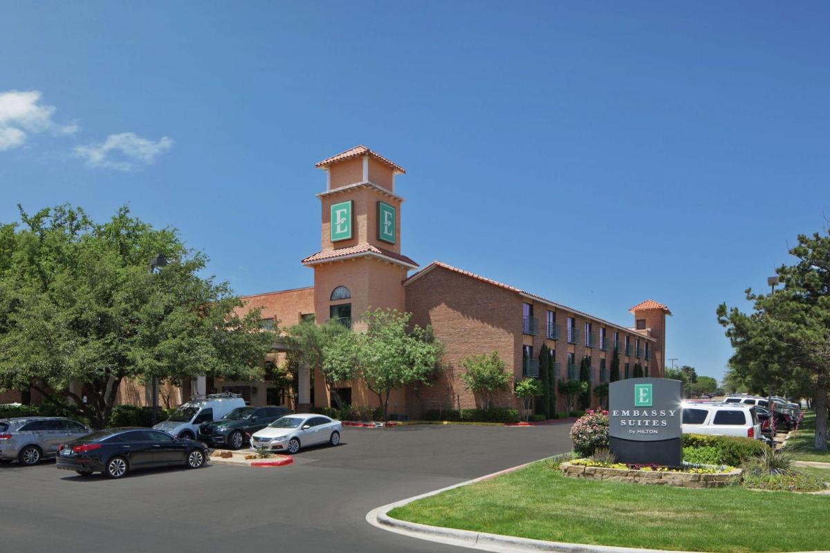 Embassy Suites Lubbock - main image
