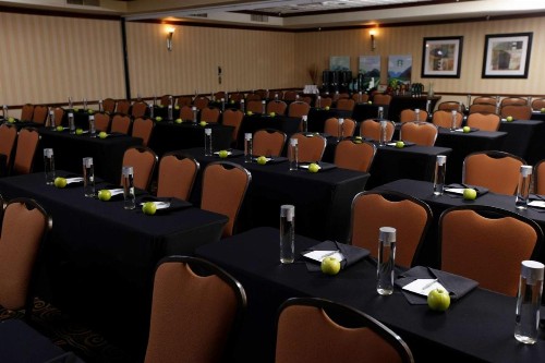 Embassy Suites Lubbock - image 19