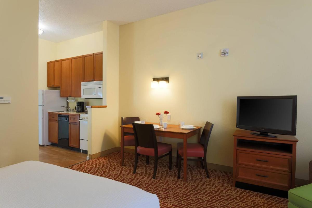 TownePlace Suites Lubbock - image 6