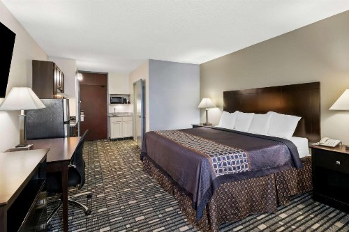 SureStay Plus Hotel by Best Western Lubbock Medical Center - image 10