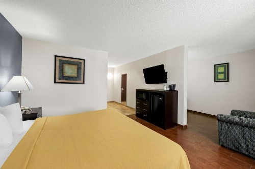 SureStay Plus Hotel by Best Western Lubbock Medical Center - image 12
