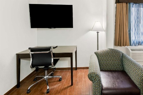 SureStay Plus Hotel by Best Western Lubbock Medical Center - image 23