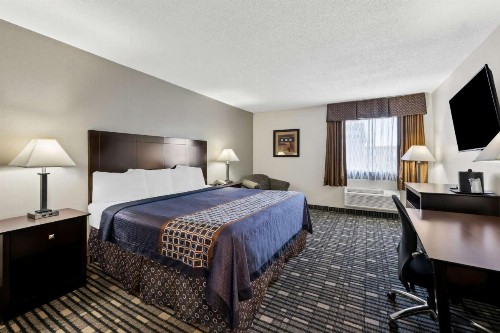 SureStay Plus Hotel by Best Western Lubbock Medical Center - image 25