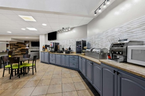 SureStay Plus Hotel by Best Western Lubbock Medical Center - image 34