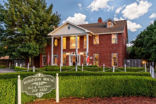 Woodrow House Bed & Breakfast