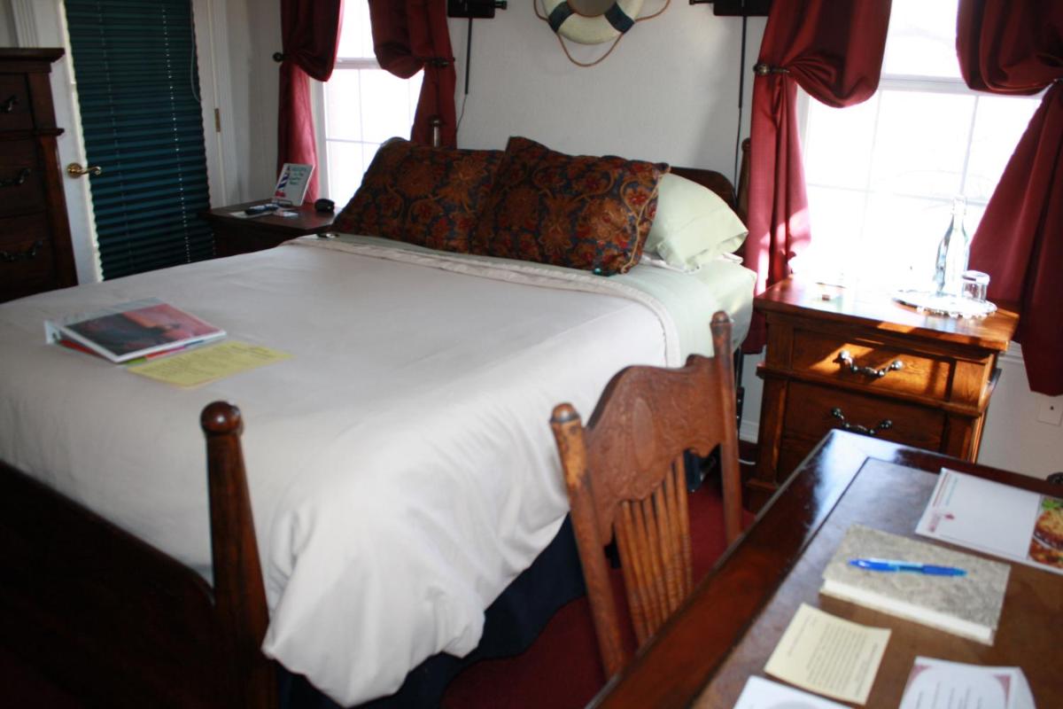 Woodrow House Bed & Breakfast - image 7