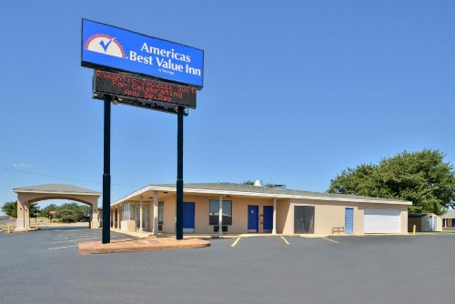 Americas Best Value Inn Lubbock East - image 1