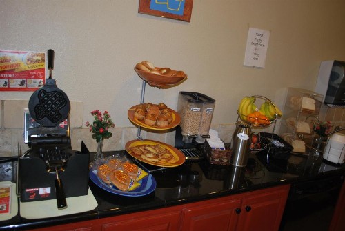 Americas Best Value Inn Lubbock East - image 21