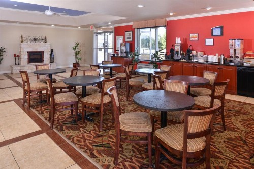 Americas Best Value Inn Lubbock East - image 26